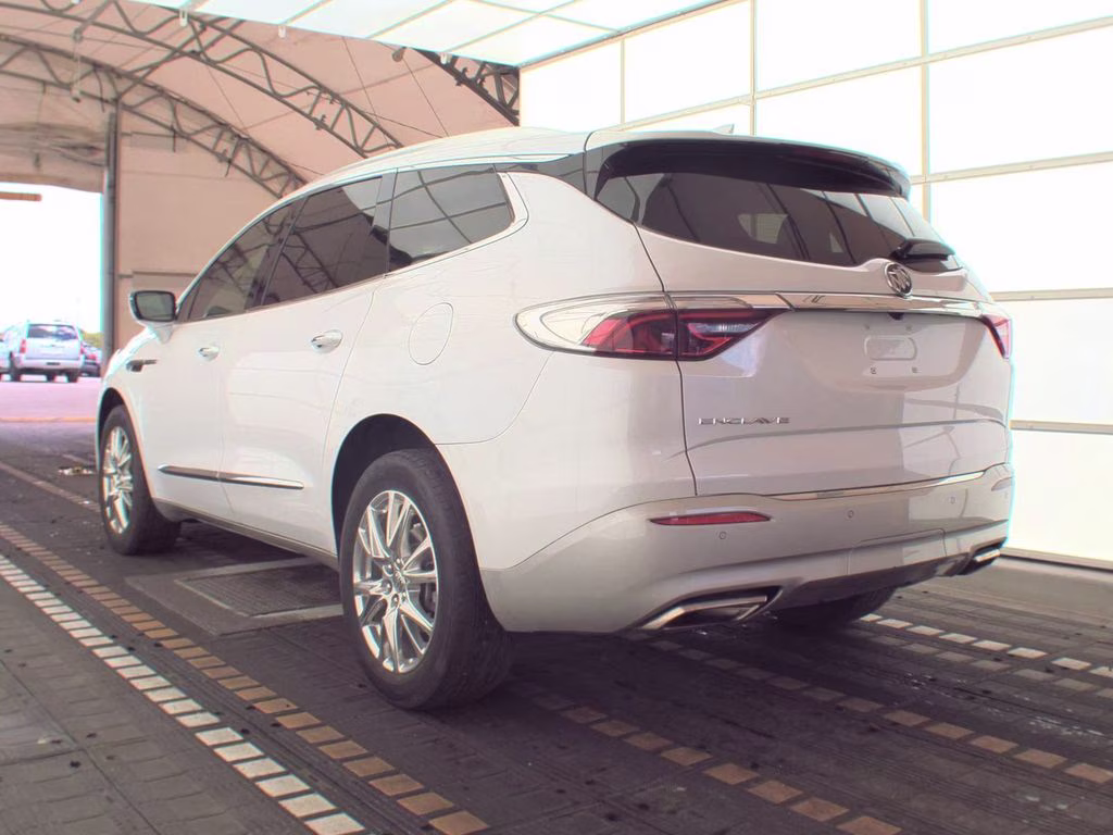 2023 White Frost Tricoat Buick Enclave Essence FWD SUV