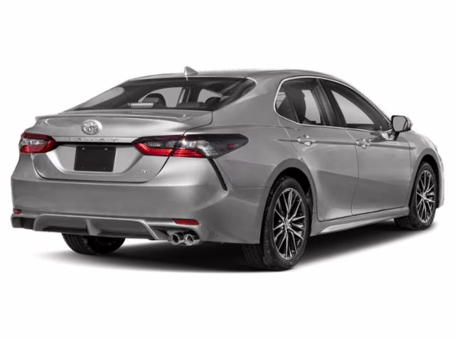 2022 Celestial Silver Metallic Toyota Camry SE FWD Sedan