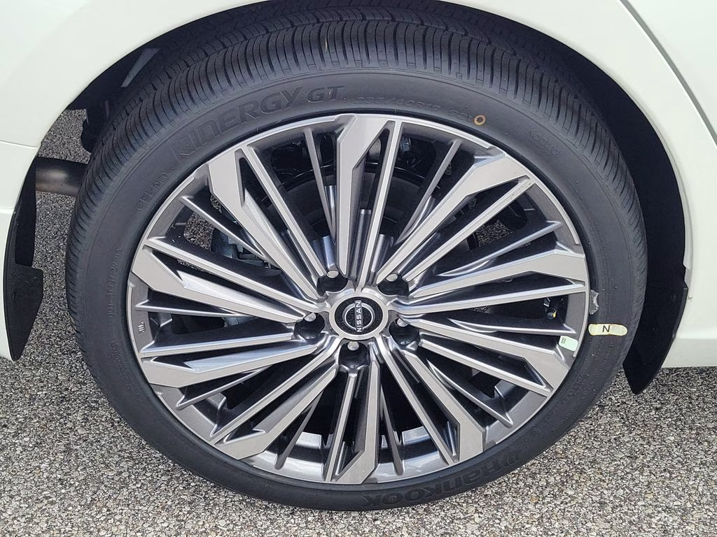 2026 Pearl White Tricoat Nissan Altima 2.5 SV FWD Sedan