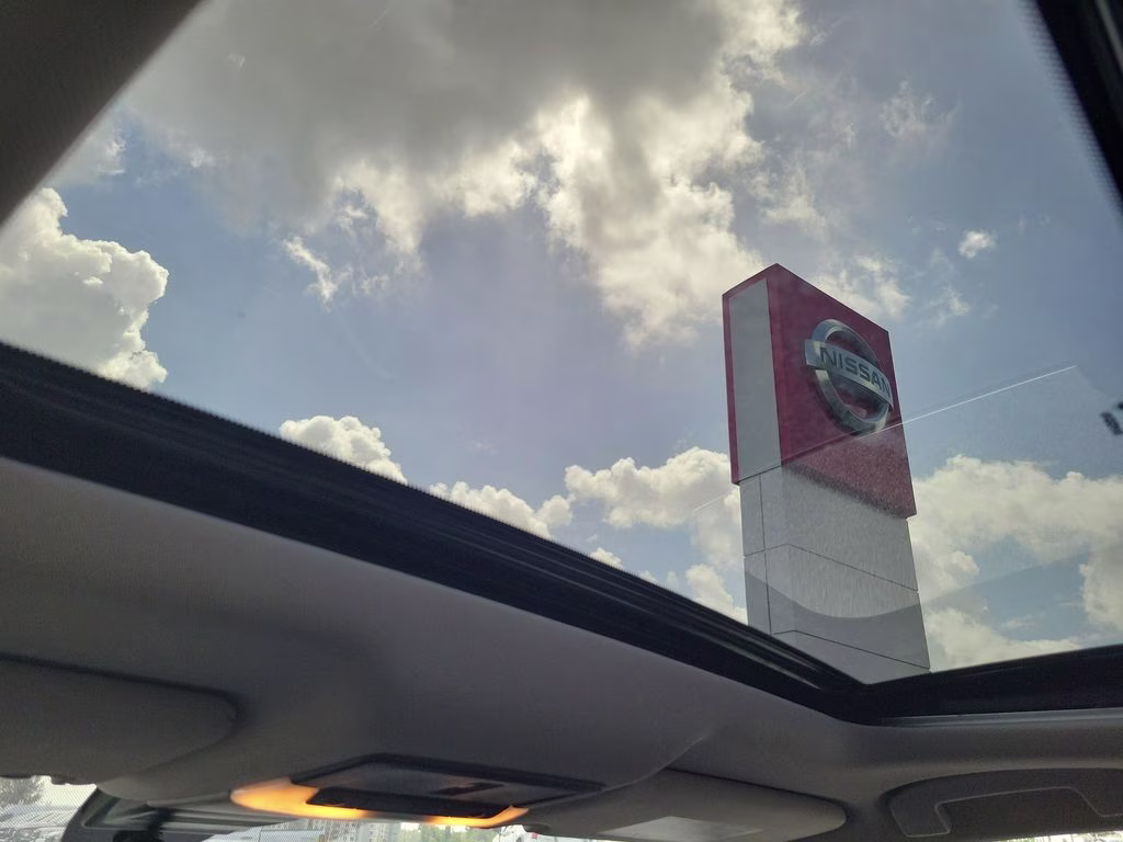 2026 Pearl White Tricoat Nissan Altima 2.5 SV FWD Sedan