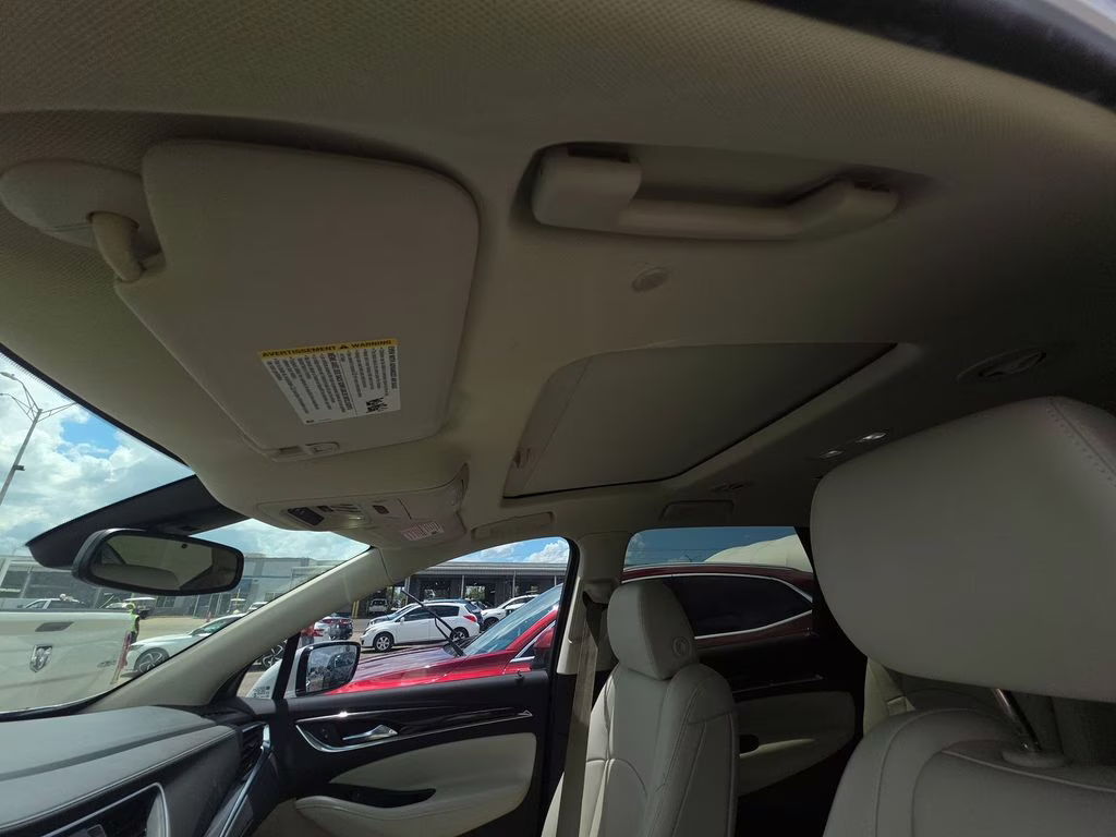 2023 White Frost Tricoat Buick Enclave Essence FWD SUV