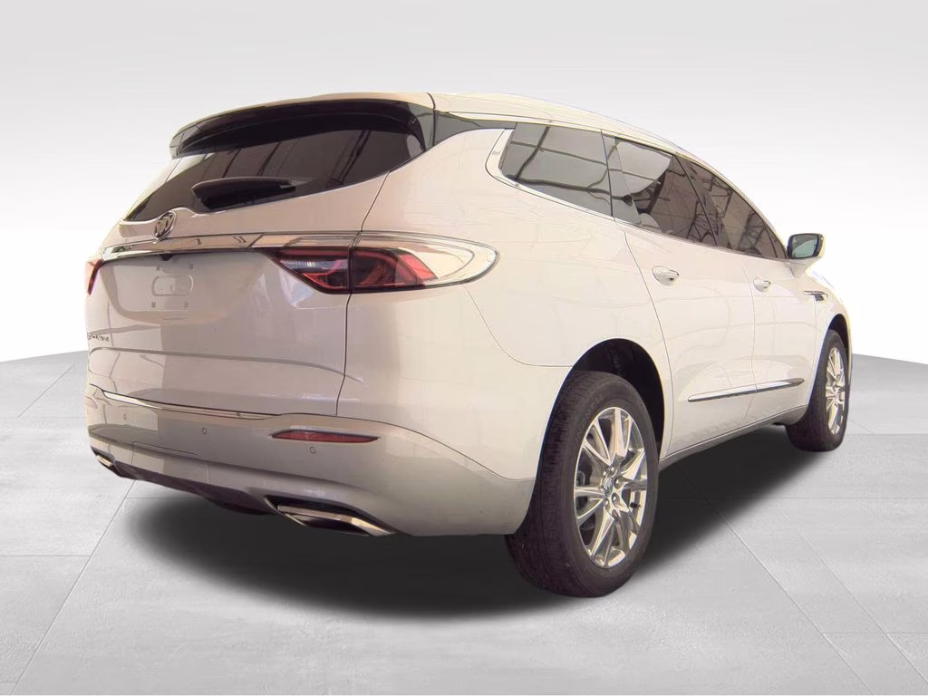 2023 White Frost Tricoat Buick Enclave Essence FWD SUV
