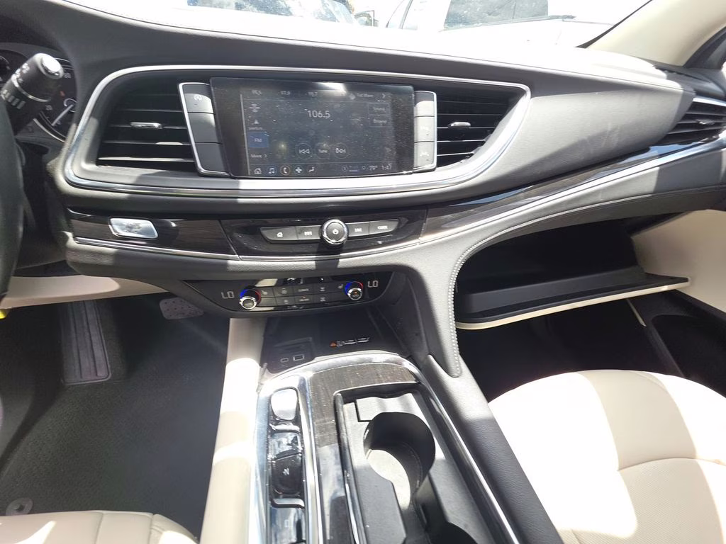 2023 White Frost Tricoat Buick Enclave Essence FWD SUV