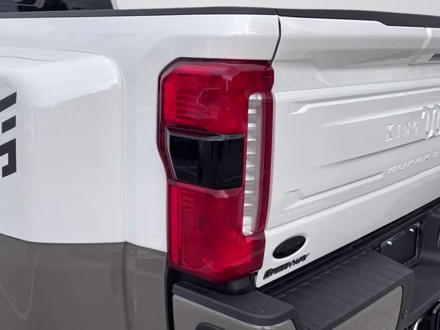 2026 Star White Metallic Tri-Coat Ford Super Duty F-350 DRW Valor Lift 4X4 Truck