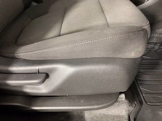 2023 Sterling Gray Metallic Chevrolet Traverse LT AWD SUV
