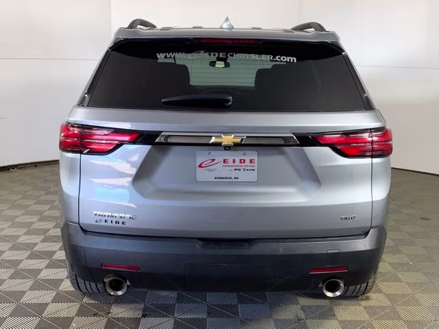 2023 Sterling Gray Metallic Chevrolet Traverse LT AWD SUV
