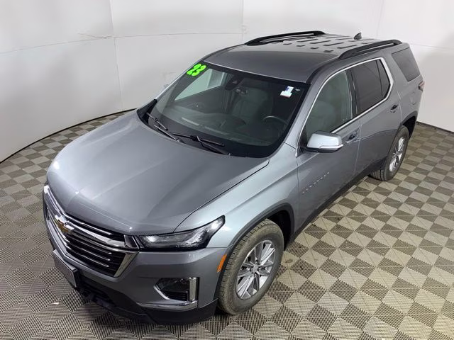 2023 Sterling Gray Metallic Chevrolet Traverse LT AWD SUV