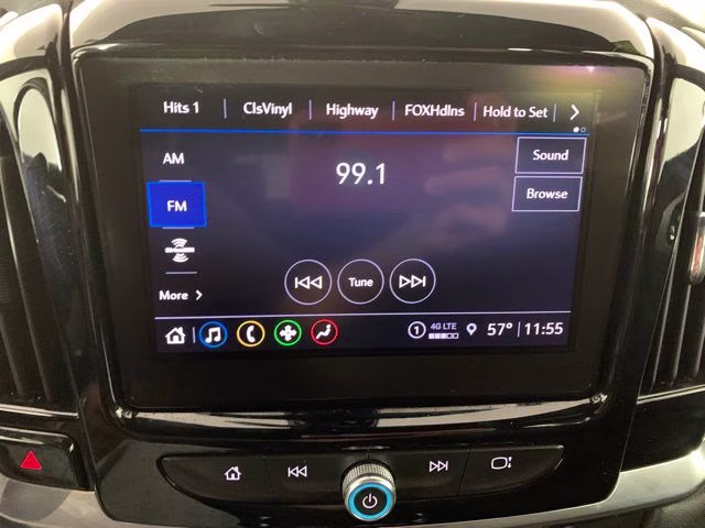 2023 Sterling Gray Metallic Chevrolet Traverse LT AWD SUV