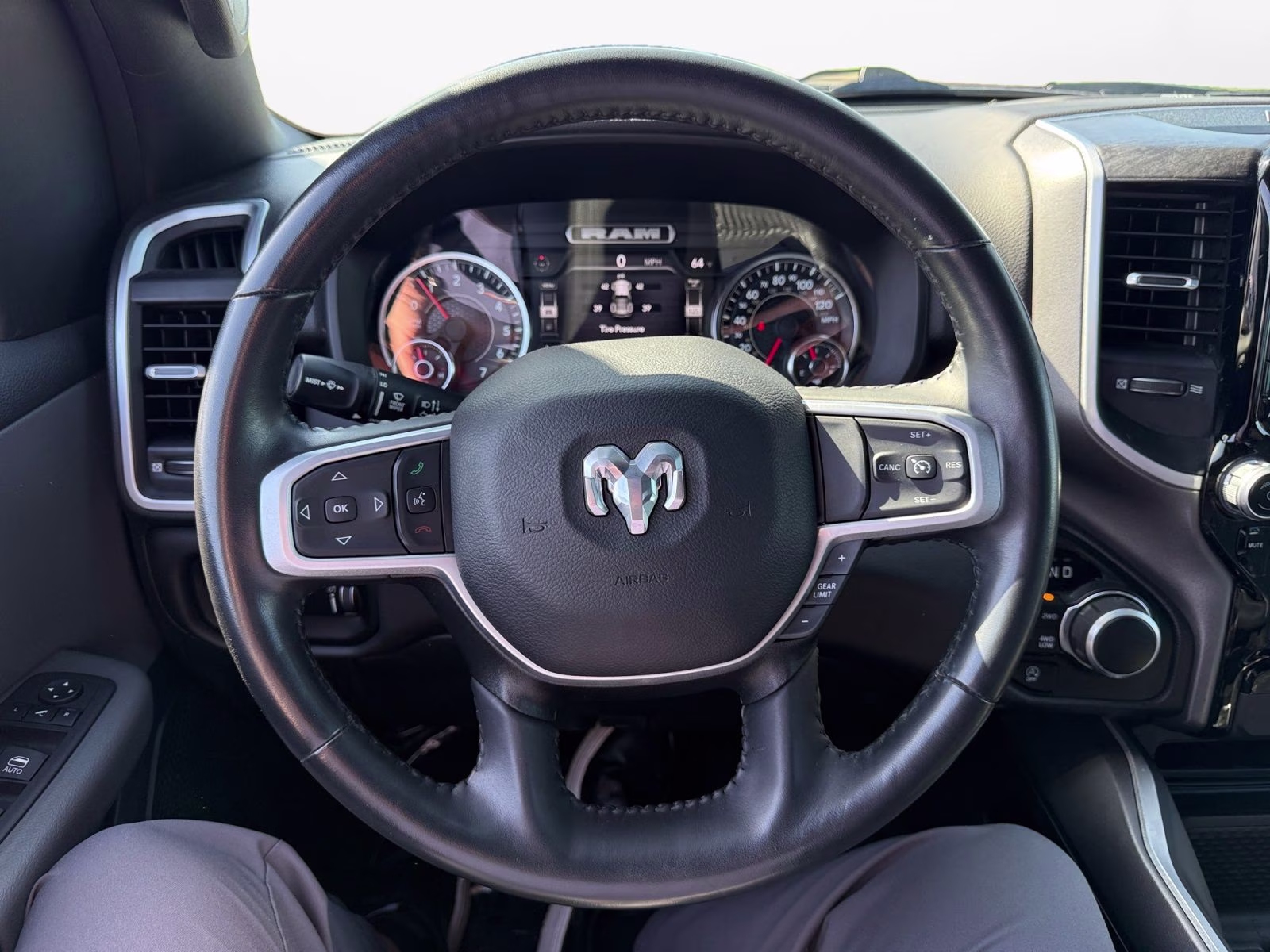 2023 Patriot Blue Pearlcoat Ram 1500 Big Horn/Lone Star 4X4 Truck