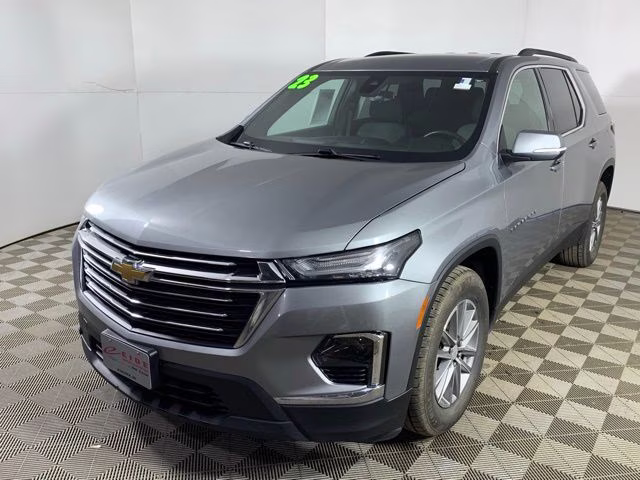 2023 Sterling Gray Metallic Chevrolet Traverse LT AWD SUV