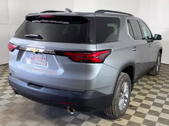 2023 Sterling Gray Metallic Chevrolet Traverse LT AWD SUV