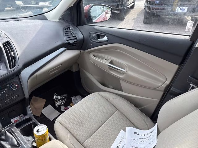 2019 Orange Metallic Ford Escape SE 4X4 SUV