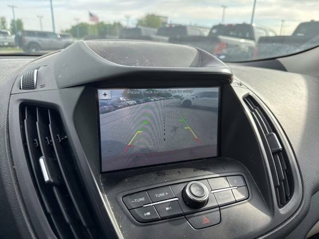 2019 Orange Metallic Ford Escape SE 4X4 SUV