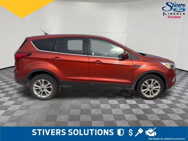 2019 Orange Metallic Ford Escape SE 4X4 SUV