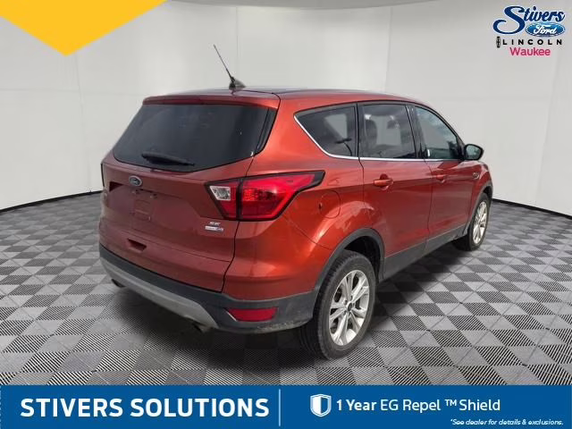 2019 Orange Metallic Ford Escape SE 4X4 SUV
