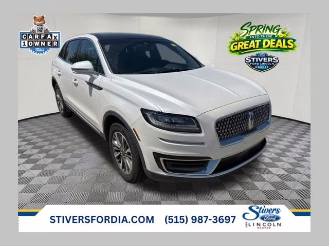 2019 White Platinum Clearcoat Metallic Lincoln Nautilus Select AWD SUV