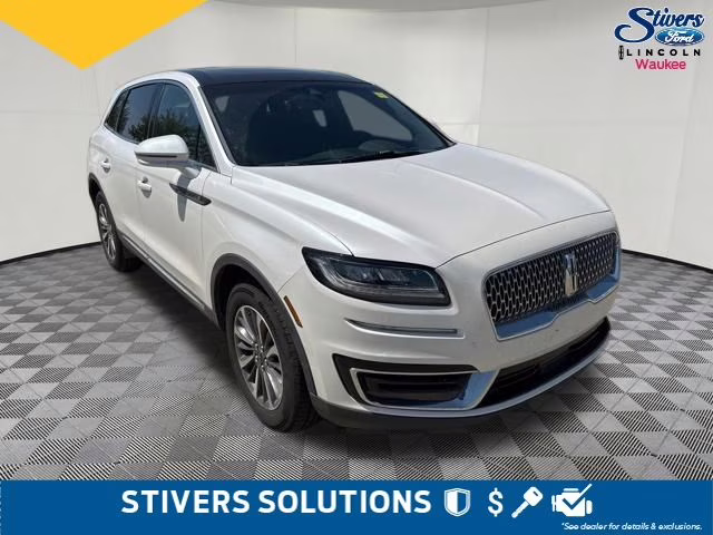 2019 White Platinum Clearcoat Metallic Lincoln Nautilus Select AWD SUV