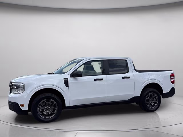 2023 Oxford White Ford Maverick XLT FWD Truck