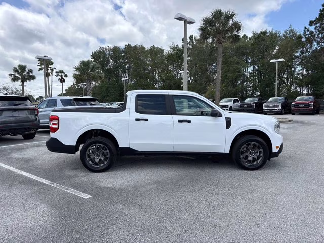 2023 White Ford Maverick XLT FWD Truck