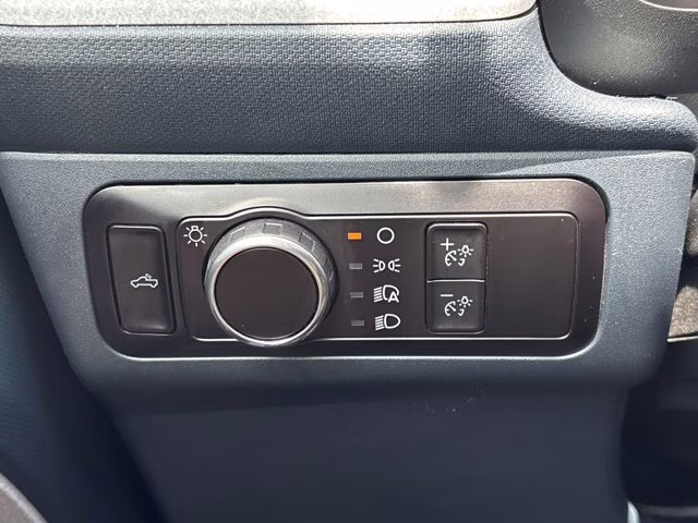 2023 White Ford Maverick XLT FWD Truck