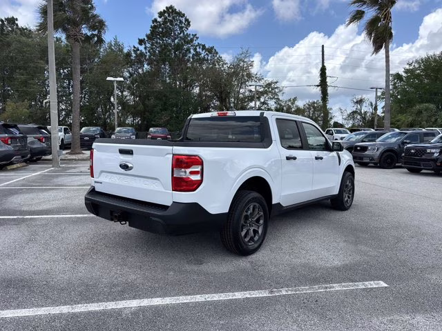 2023 White Ford Maverick XLT FWD Truck