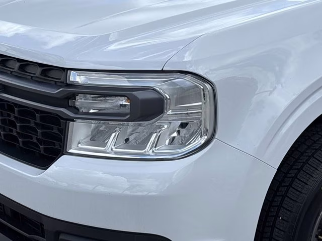 2023 White Ford Maverick XLT FWD Truck