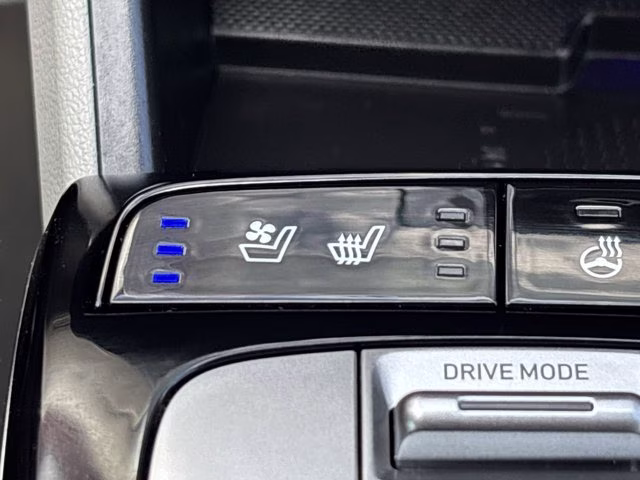 2024 Dark Gray Metallic Hyundai Tucson Limited FWD SUV