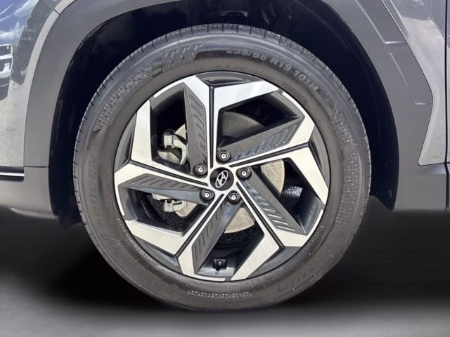 2024 Dark Gray Metallic Hyundai Tucson Limited FWD SUV