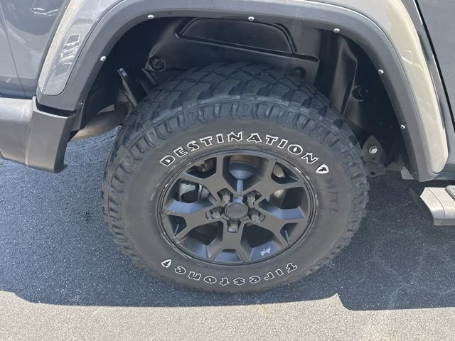 2023 Sting-Gray Clearcoat Jeep Wrangler Sahara 4X4 Convertible