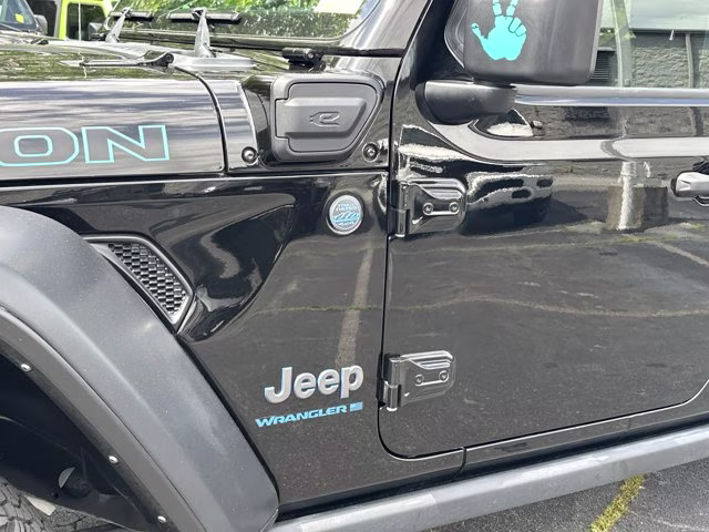 2023 Black Clearcoat Jeep Wrangler 4xe Rubicon 4X4 Convertible