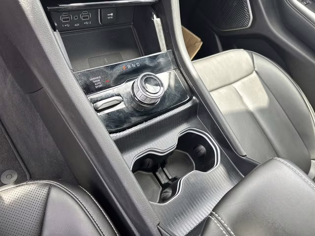 2025 Diamond Black Crystal Pearlcoat Jeep Grand Cherokee Limited 4X4 SUV