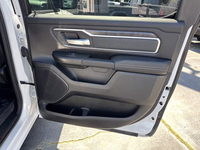 2023 Bright White Clearcoat Ram 1500 Big Horn 4X4 Truck