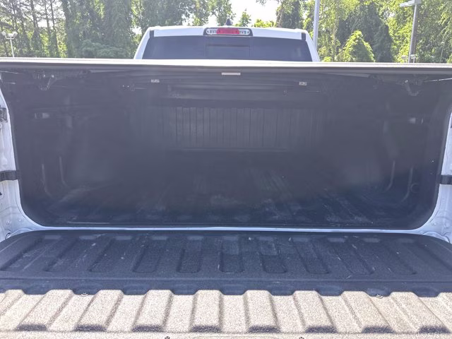 2023 Bright White Clearcoat Ram 1500 Big Horn 4X4 Truck