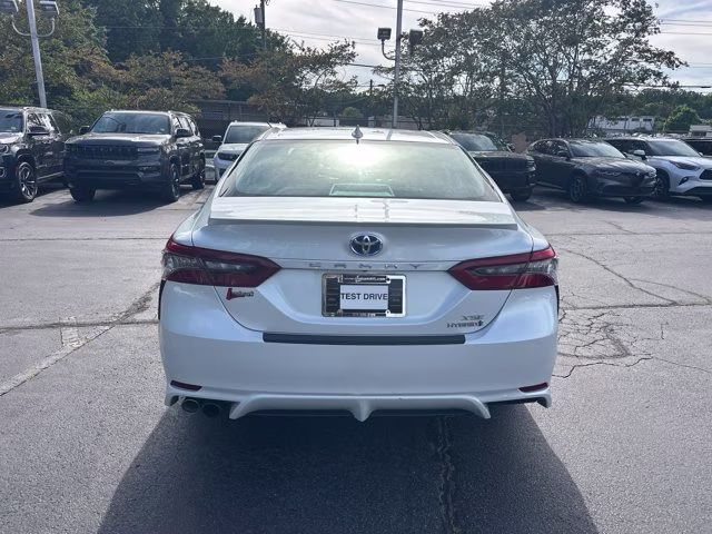 2024 Pearl Toyota Camry Hybrid XSE FWD Sedan