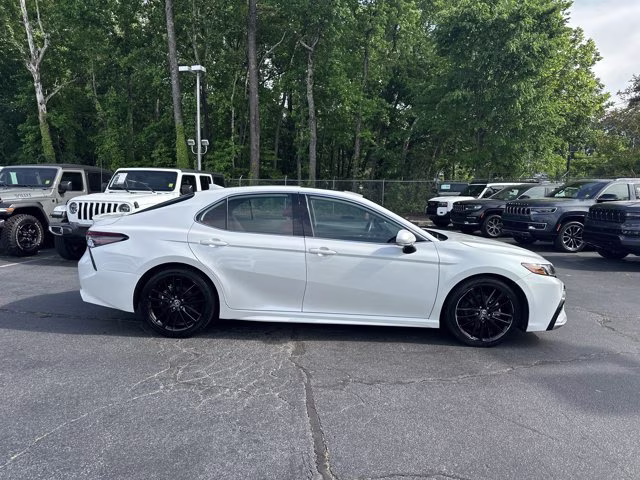 2024 Pearl Toyota Camry Hybrid XSE FWD Sedan
