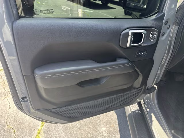 2023 Sting-Gray Clearcoat Jeep Wrangler Sahara 4X4 Convertible