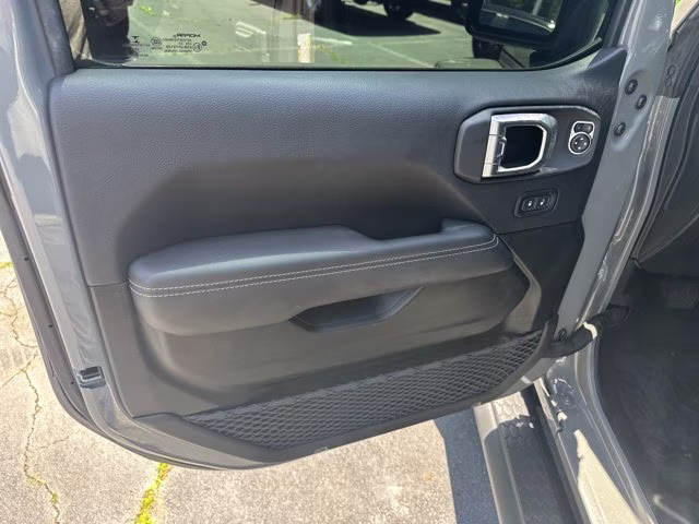 2023 Sting-Gray Clearcoat Jeep Wrangler Sahara 4X4 Convertible