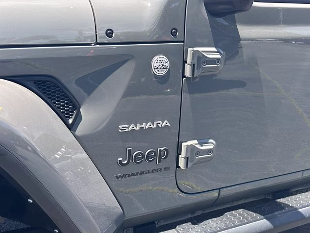 2023 Sting-Gray Clearcoat Jeep Wrangler Sahara 4X4 Convertible
