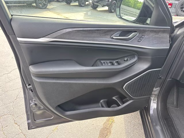 2026 Baltic Gray Metallic Clearcoat Jeep Grand Cherokee Limited Reserve 4X4 SUV