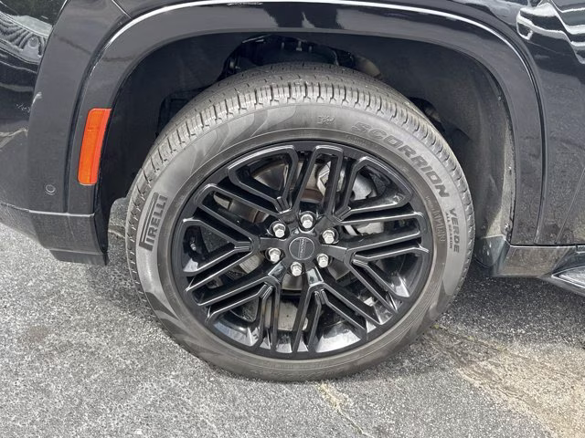 2025 Diamond Black Crystal Pearlcoat Jeep Wagoneer Series II Carbide RWD SUV