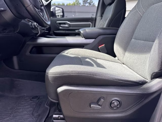 2021 Bright White Clearcoat Ram 1500 Big Horn 4X4 Truck