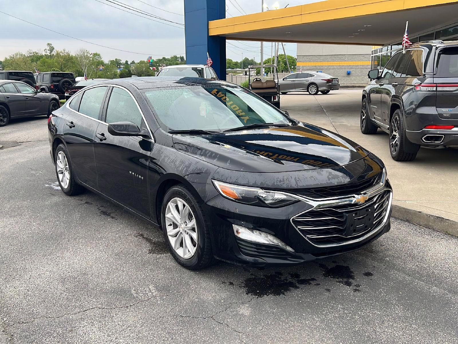 2024 Mosaic Black Metallic Chevrolet Malibu LT FWD Sedan