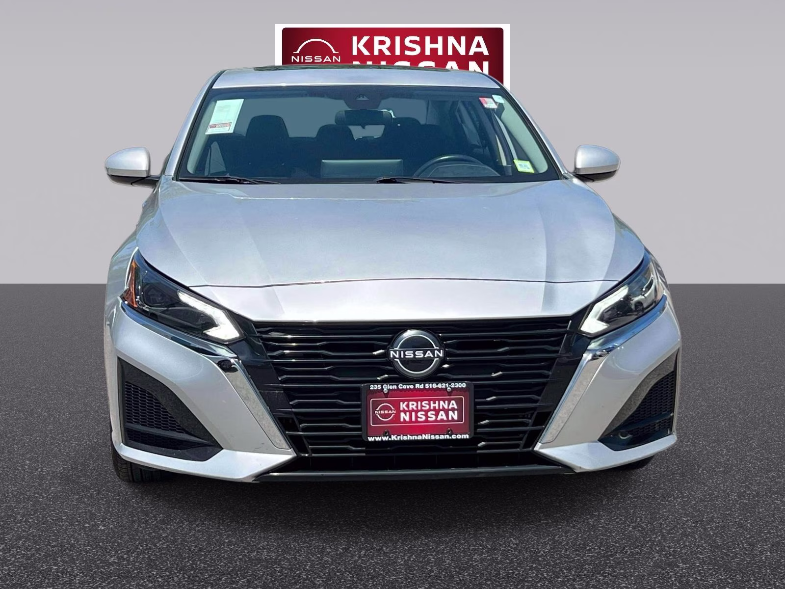 2024 Silver Nissan Altima 2.5 SV AWD Sedan AWD Sedan