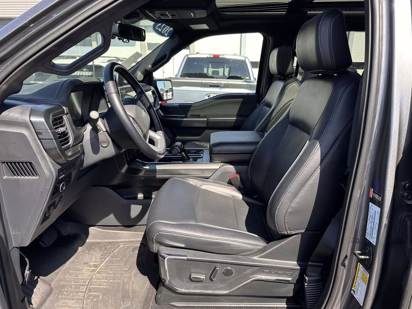 2023 Carbonized Gray Metallic Ford F-150 LARIAT 4WD SuperCrew 5.5' Box 4X4 Truck