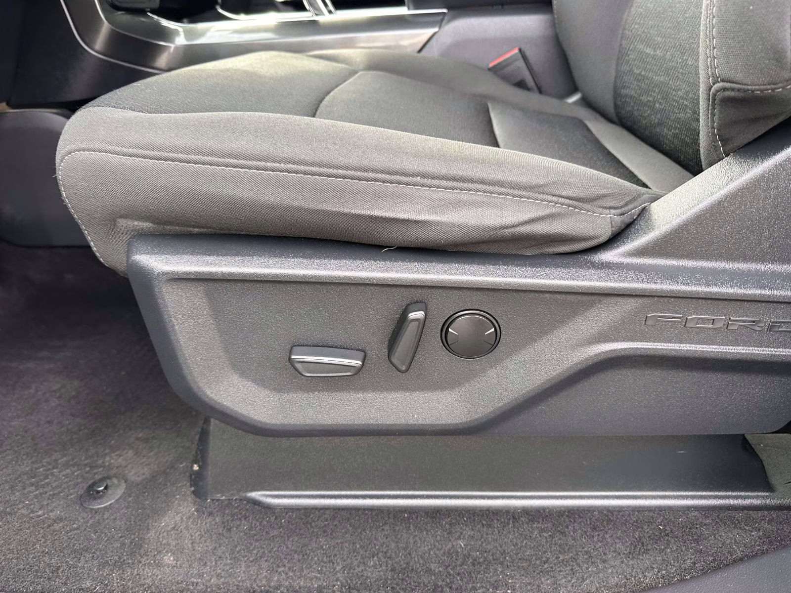 2023 Agate Black Metallic Ford F-150 XLT 4WD SuperCrew 5.5' Box 4X4 Truck