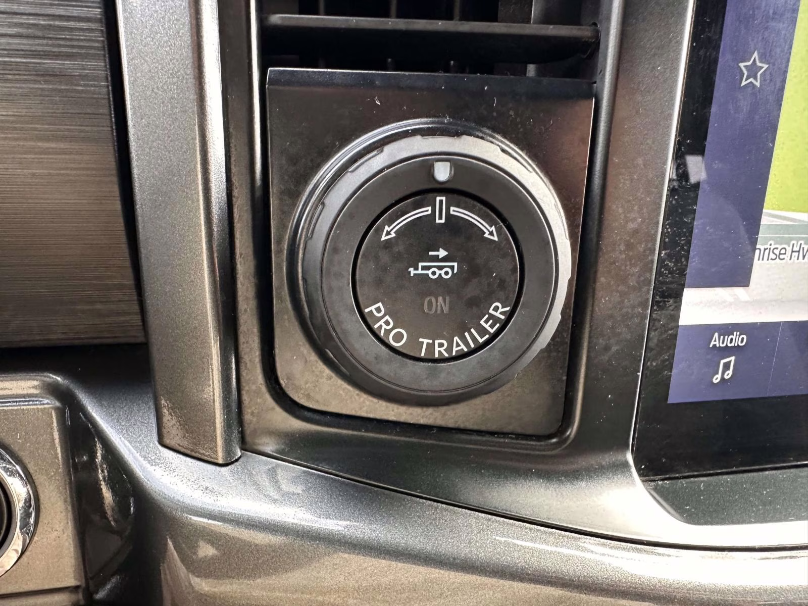 2023 Agate Black Metallic Ford F-150 XLT 4WD SuperCrew 5.5' Box 4X4 Truck