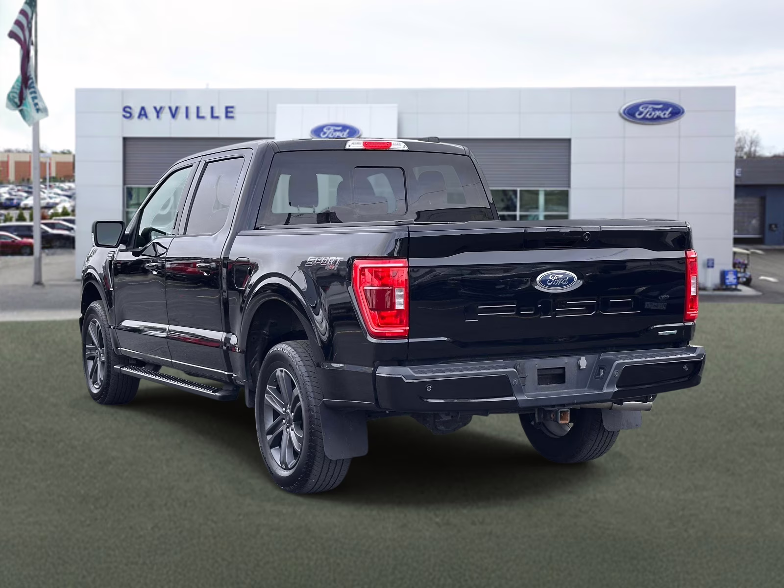 2023 Agate Black Metallic Ford F-150 XLT 4WD SuperCrew 5.5' Box 4X4 Truck