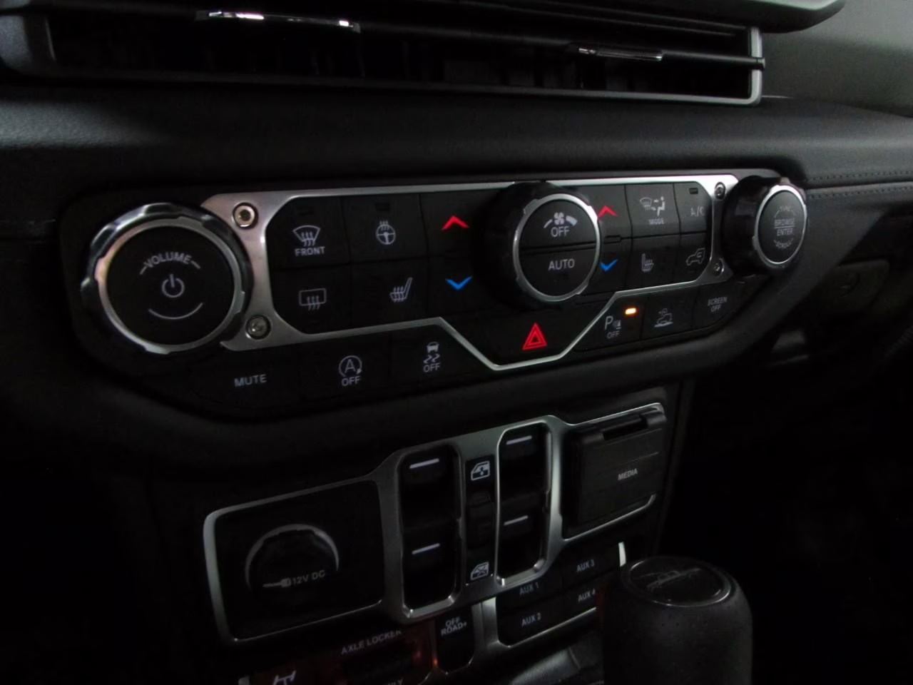 2026 Reign Jeep Gladiator Mojave 4X4 Truck