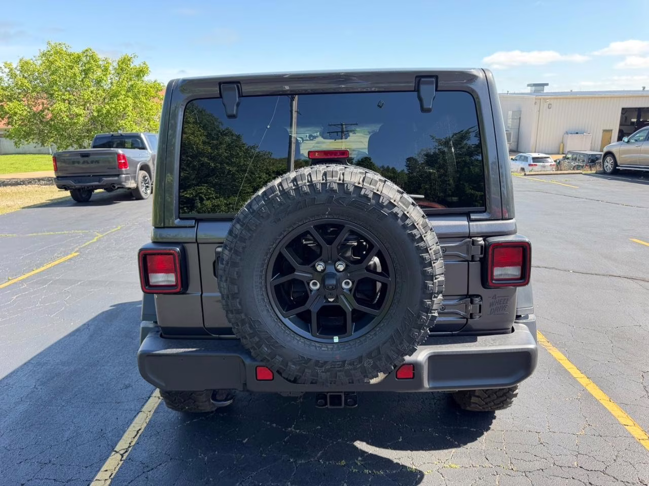 2026 Granite Crystal Metallic Clearcoat Jeep Wrangler Willys 4X4 SUV