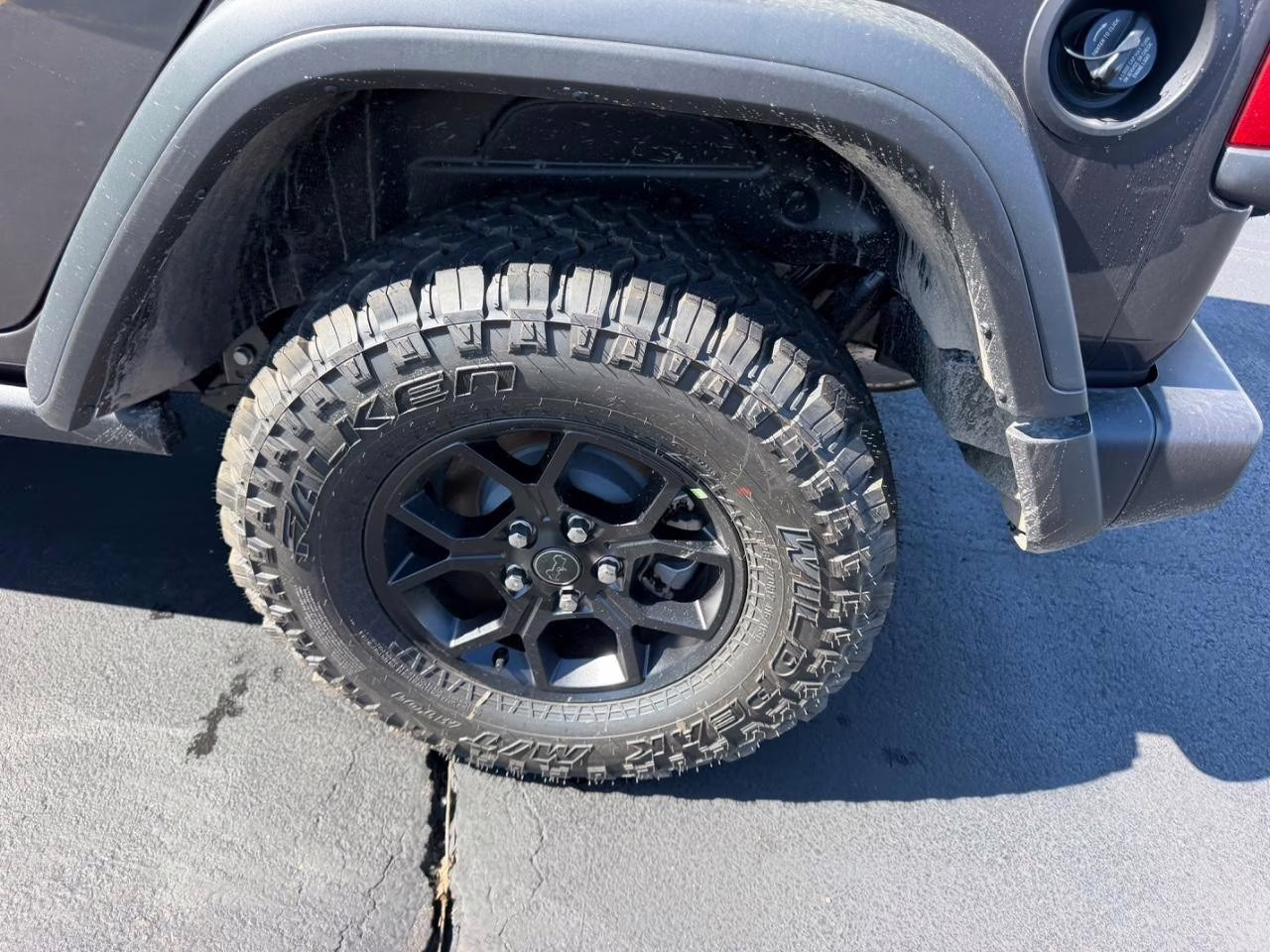 2026 Granite Crystal Metallic Clearcoat Jeep Wrangler Willys 4X4 SUV